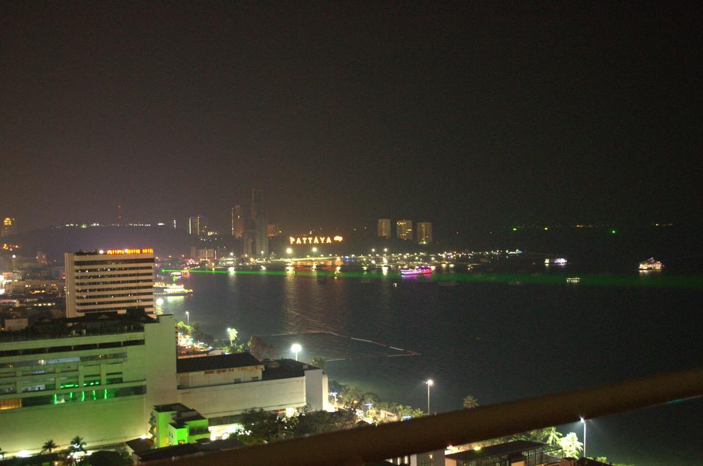 View Talay 6 Suite Apartments Патая Стая снимка