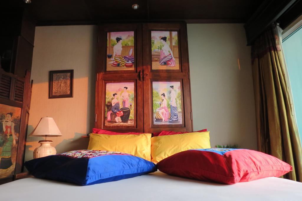 View Talay 6 Suite Apartments Патая Стая снимка