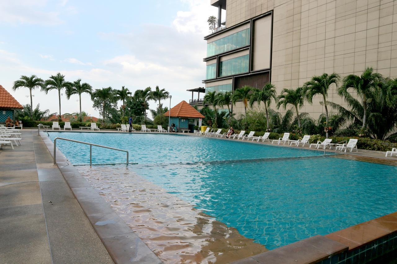 View Talay 6 Suite Apartments Патая Екстериор снимка