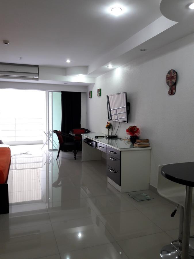 View Talay 6 Suite Apartments Патая Екстериор снимка