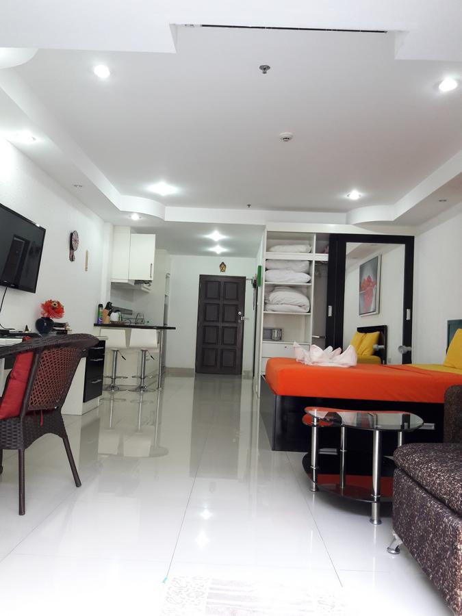 View Talay 6 Suite Apartments Патая Екстериор снимка
