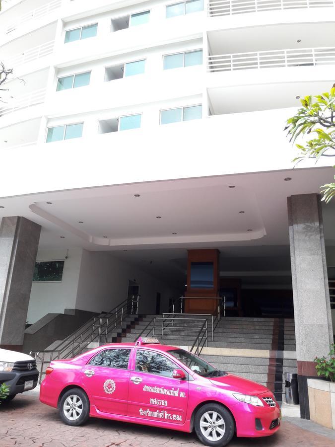 View Talay 6 Suite Apartments Патая Екстериор снимка